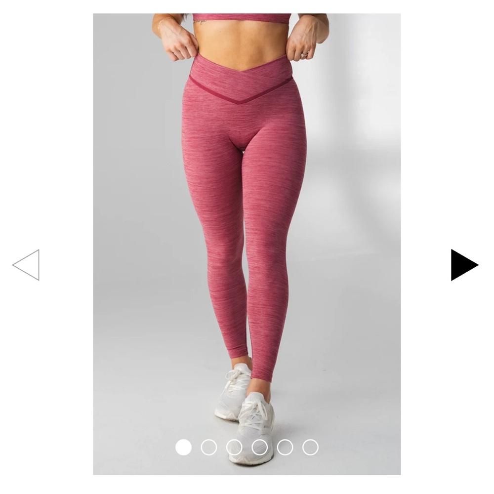 Vitality Leggings - M - only worn to try on